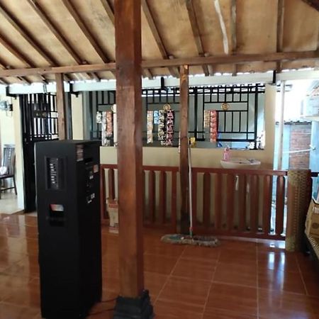 Limasan Mbah Darmo Hotell Tepus Eksteriør bilde