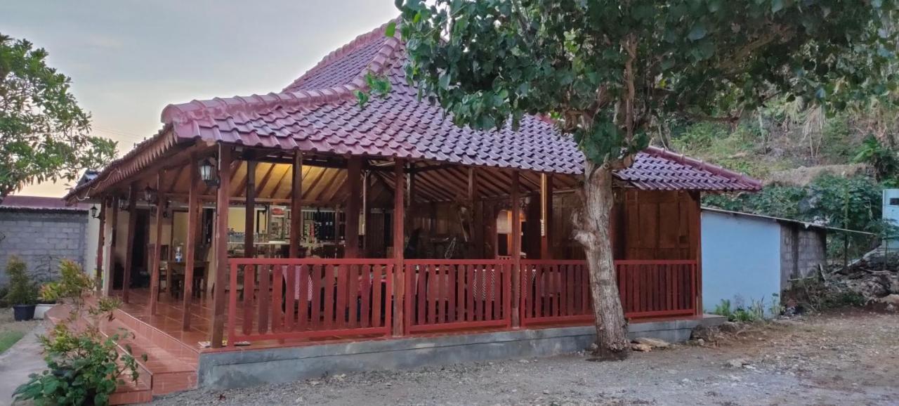 Limasan Mbah Darmo Hotell Tepus Eksteriør bilde